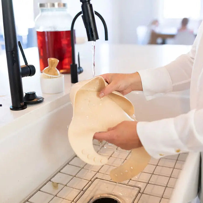 How to clean your silicone dinnerware