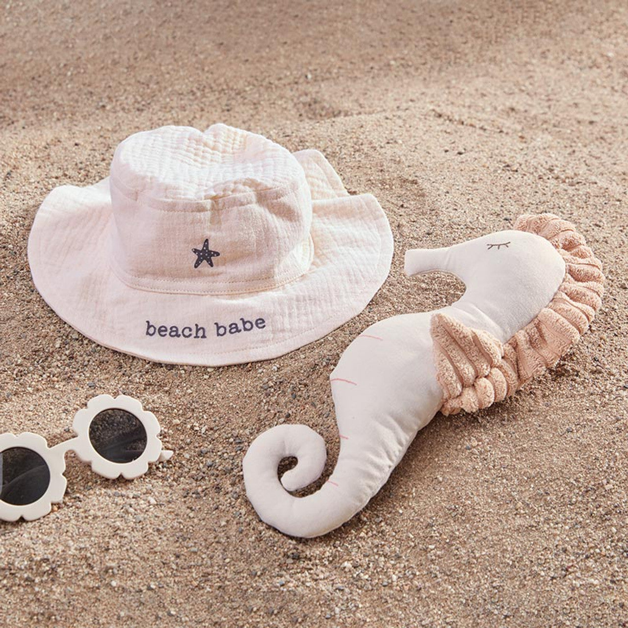 Bucket Hat Beach Babe