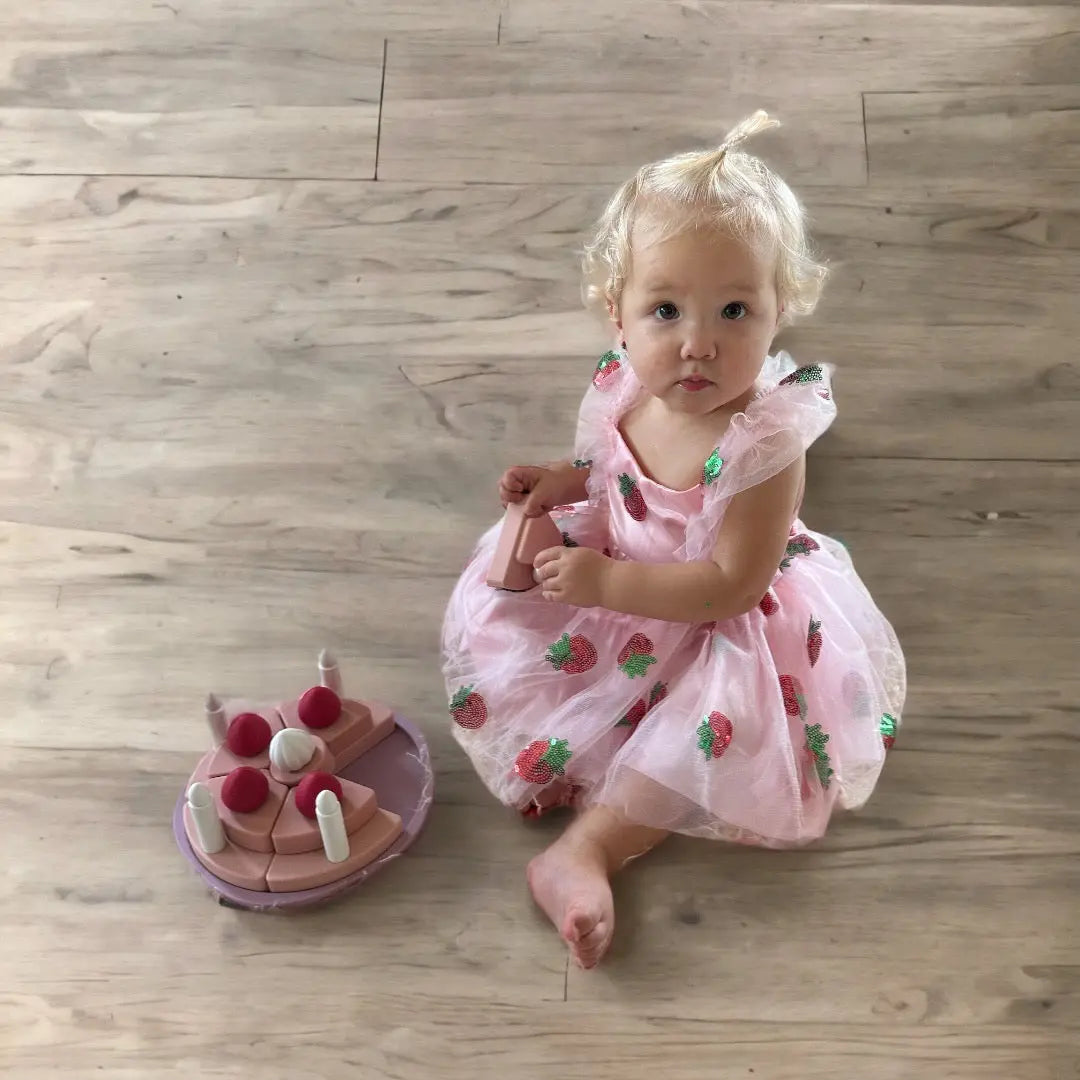 Silicone Strawberry Cake Pretend Play Stacker - MKS Miminoo